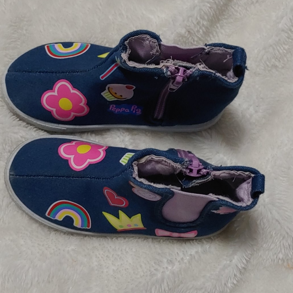 Peppa Pig size 6 shoes